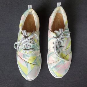 Toms Sneakers